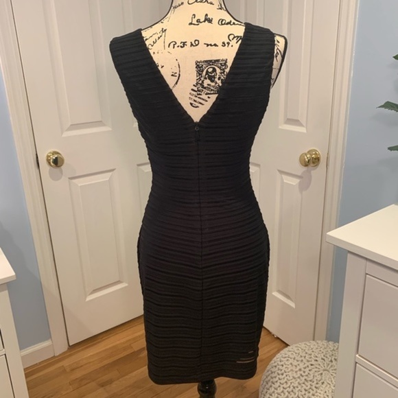 Guess Tonal Chevron V Neck Sheath Dress - Picture 5 of 8